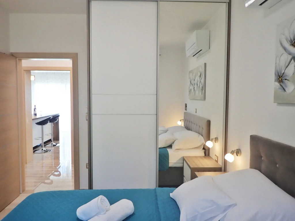 Apartments in Starigrad-Paklenica, modern and comfortable
