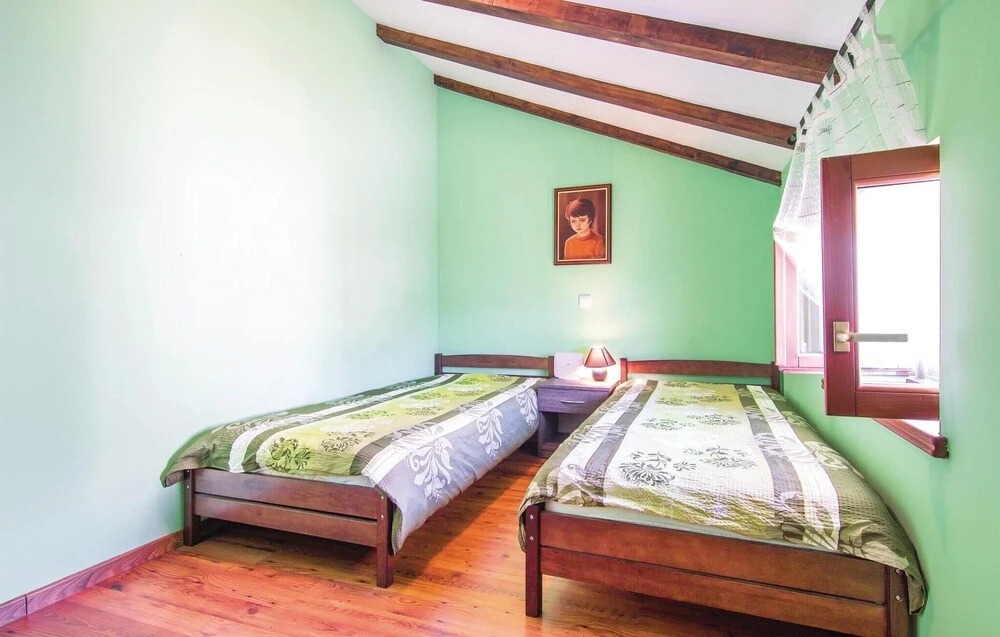 Stunning Home in Porec With Wifi and 2 Bedrooms