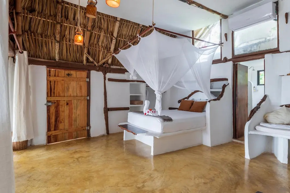 Casa Aakbal - Luxury Beach Front Villa