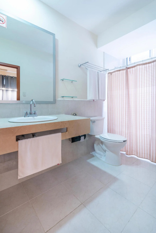 Hotel y Suites Nader