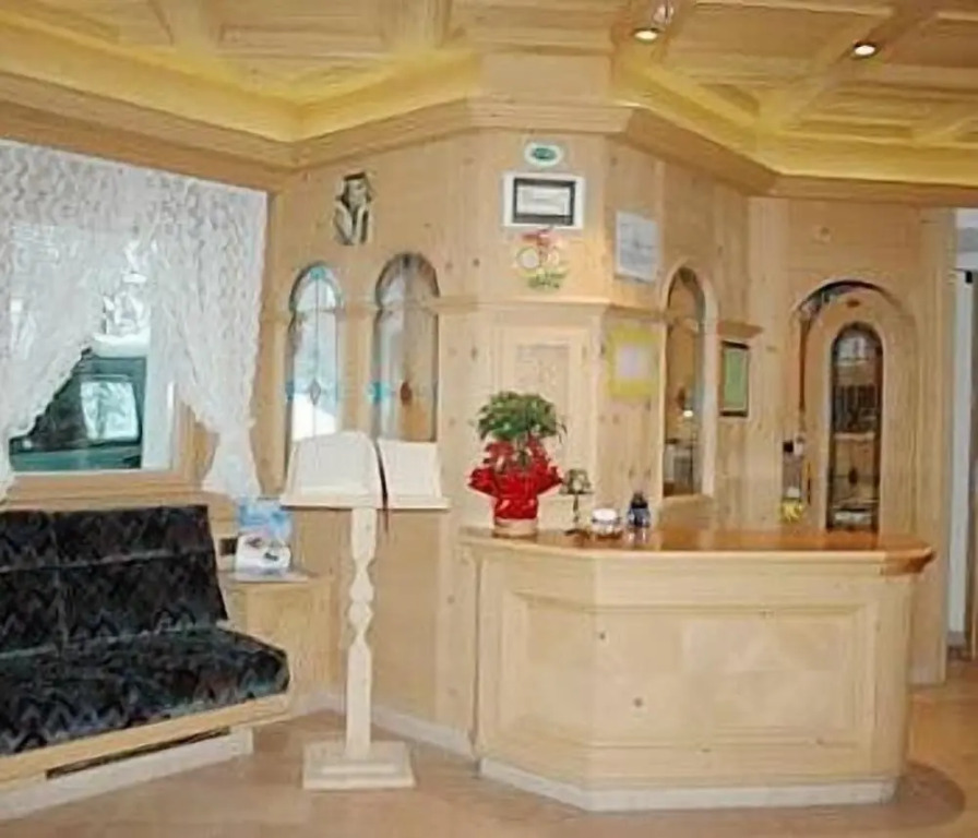 Lupo Bianco Wellness & Walking Hotel