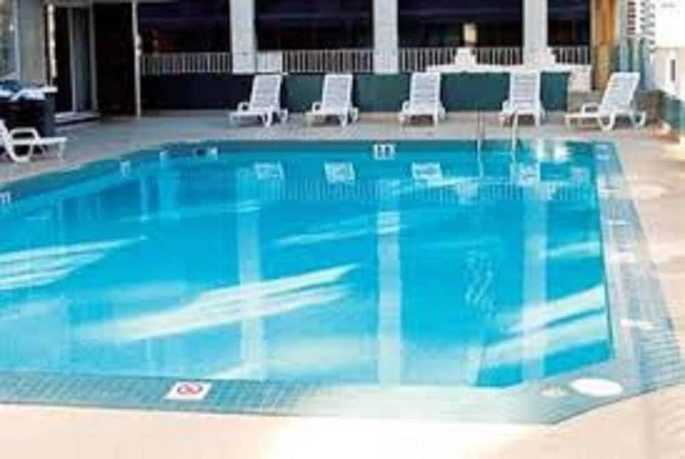 5 Calgary Downtown (2Bdr Suite
