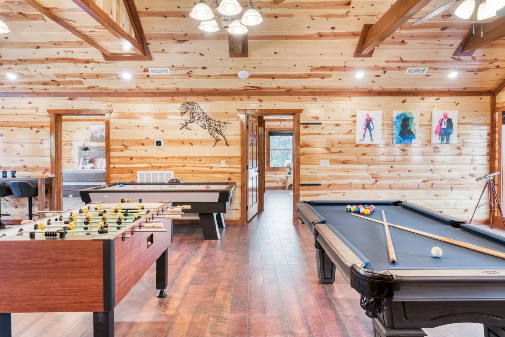 Boon by Avantstay 40-guest Luxe Smokies Retreat