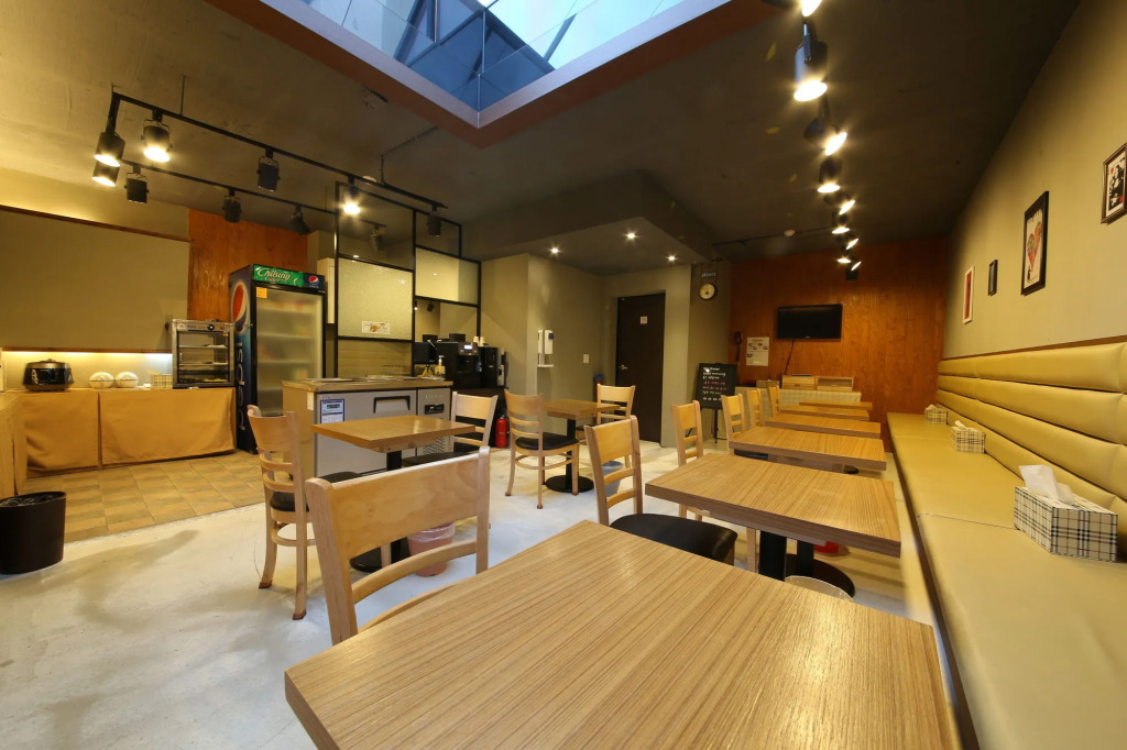 Chakan Hotel