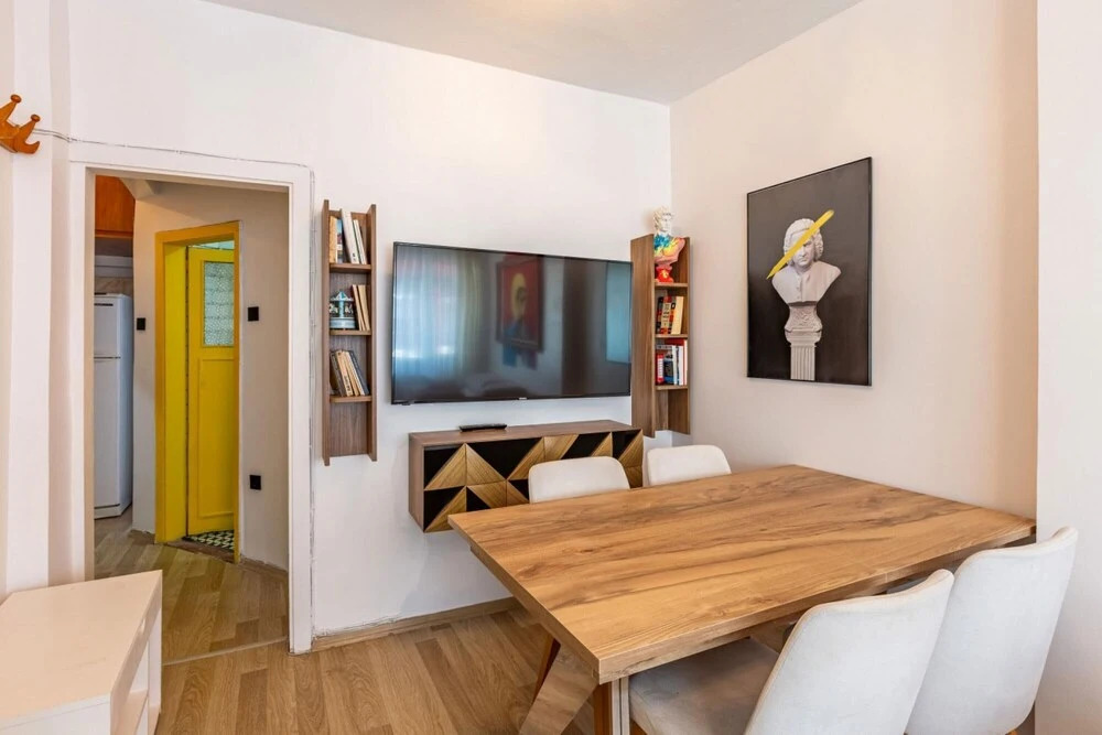Central and Vibrant Flat in Besiktas