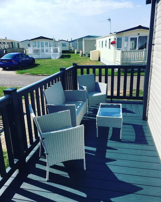 Prime Location 3-bed Chalet in Seal Bay, Selsey