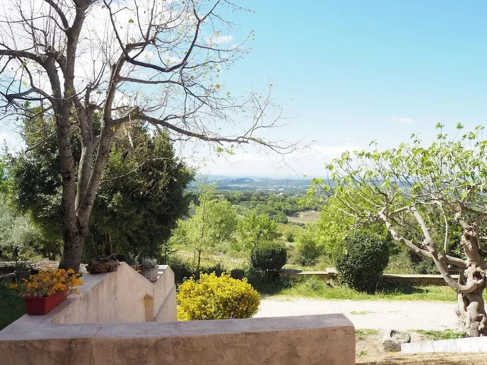 Bedoin Garden Home With Views