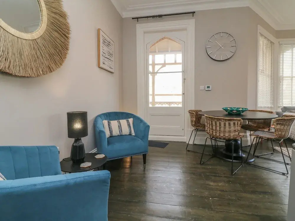 7 Belgrave Apartments