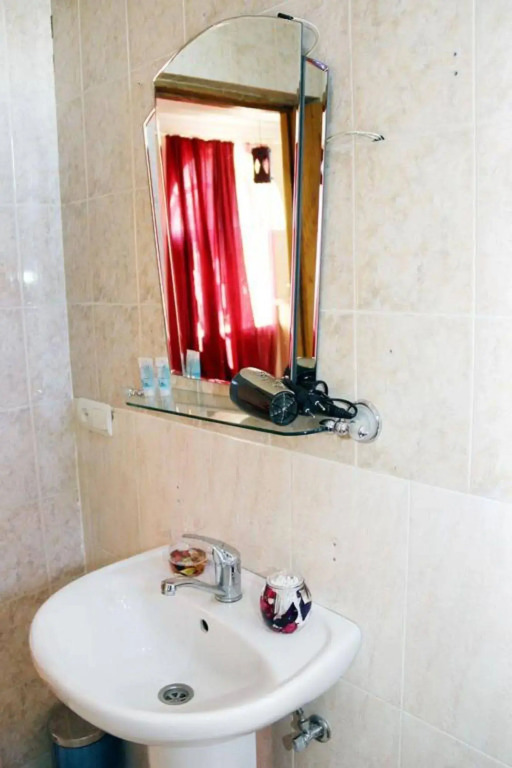 Tofi Hotel