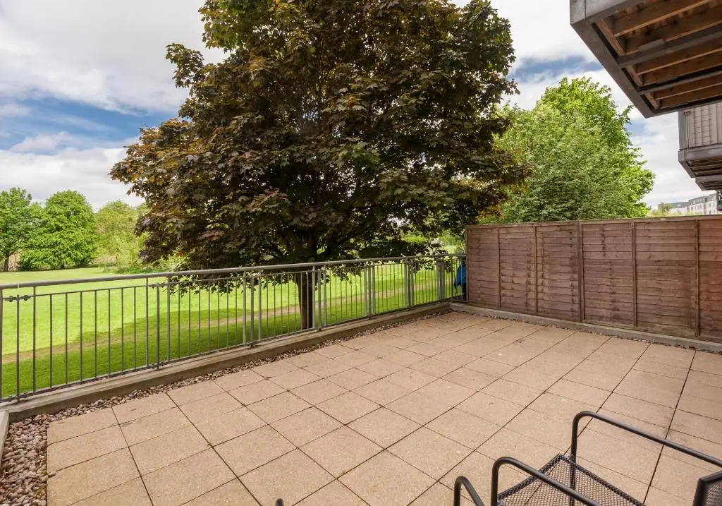 The Lochend Park View Residence No.3