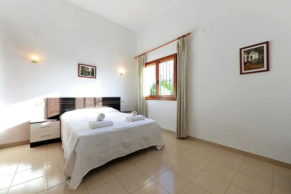 Villa - 2 Bedrooms with Pool, WiFi and Sea views - 105016