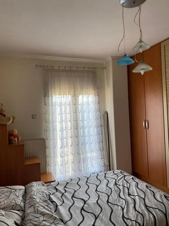 Florina House - Spacious with 2 Bedrooms and mountain view