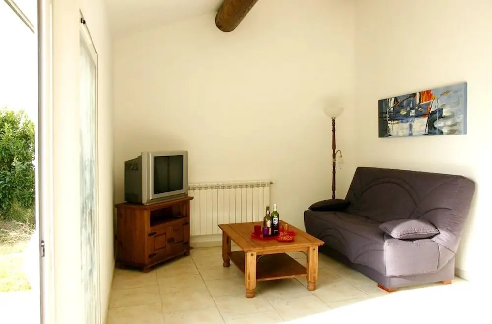 House With one Bedroom in L'isle-sur-la-sorgue, With Furnished Garden and Wifi