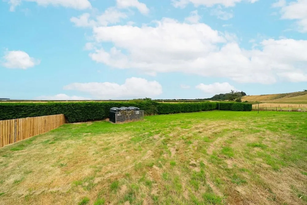 Clubhouse Cottage - Stylish 2 bed pet Friendly