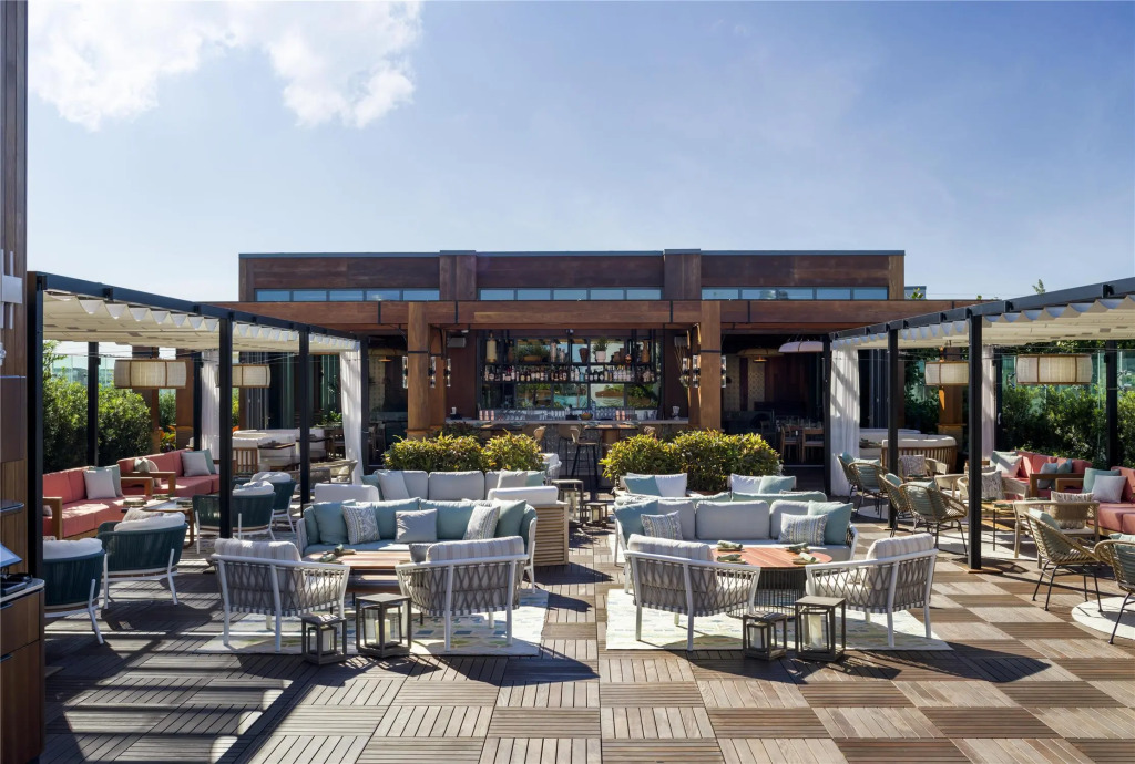 The Ray Hotel Delray Beach, Curio Collection By Hilton