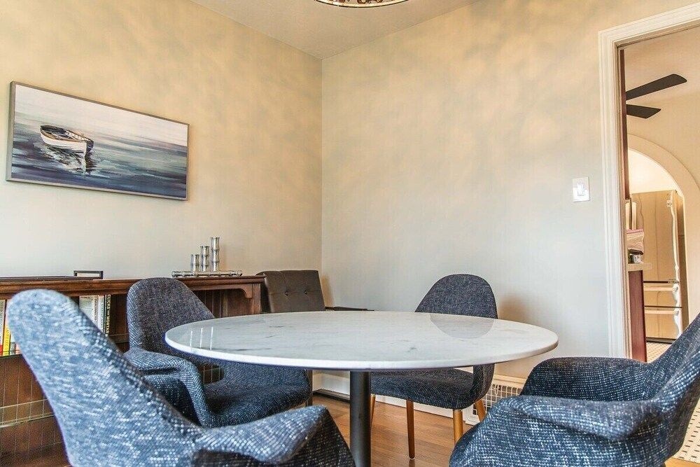 Stunning Rose Garden - San Jose Two Bedroom