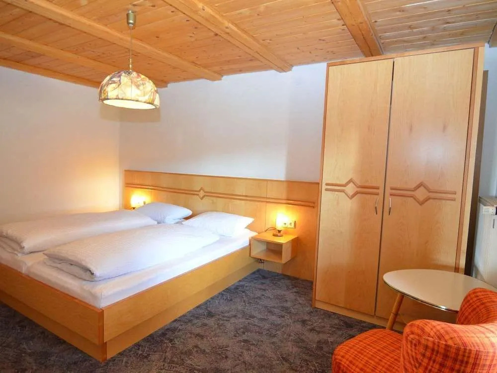 Schönes Ferienhaus in Viechtach in Waldnähe