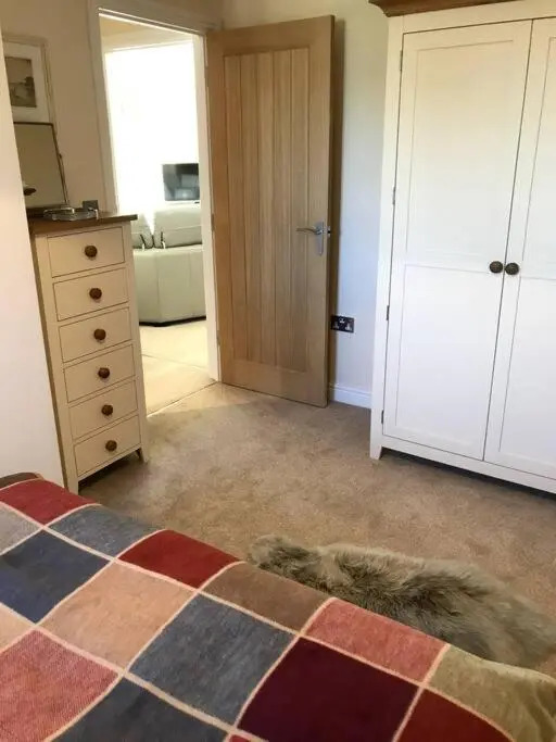 Lovely two bedroom bungalow with hot tub