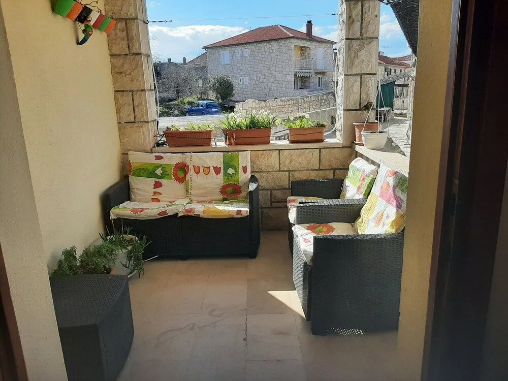 Apartment Postira