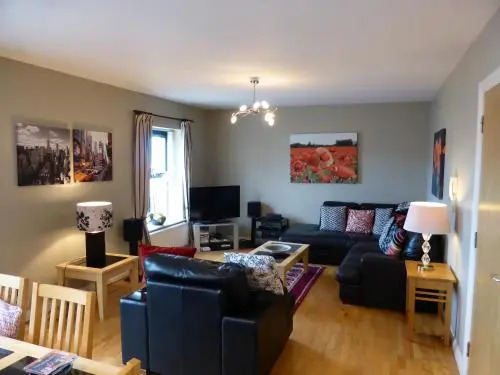 Apt 7A Waterfoot Apartment