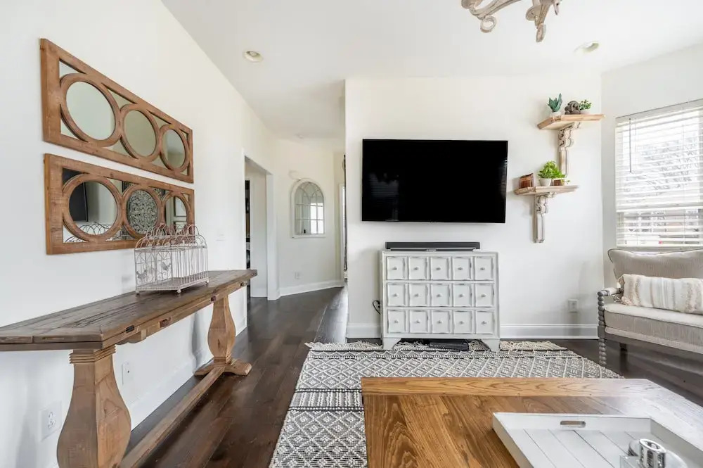 Cozy Remodeled House With Views Prime Location 3 Bedroom Home by RedAwning