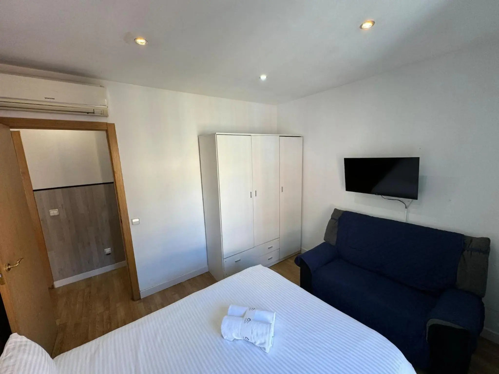 Apartamentos Day Madrid BALLESTA Centro Gran Via Sol Malasaña