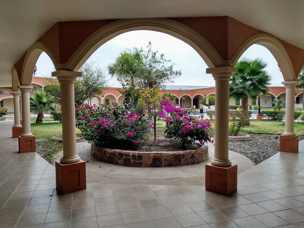 Hotel Jiménez Plaza