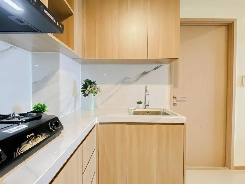 Cozy And Roomy 3Br At Apartment Meikarta District 1