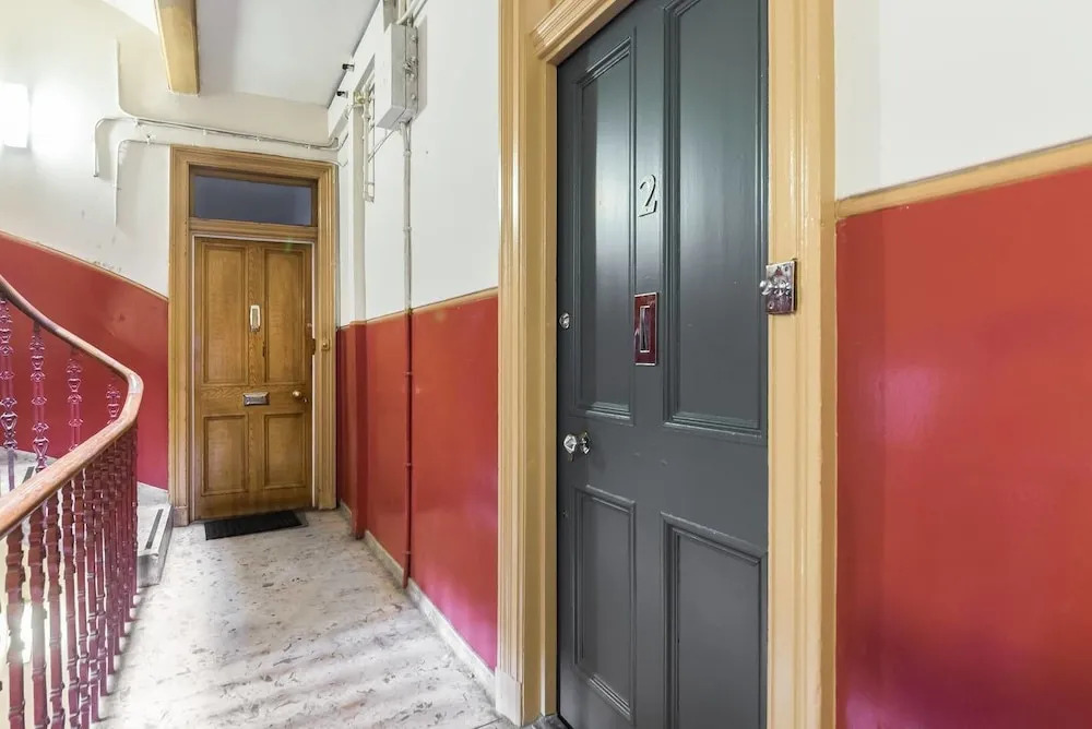 Stylish Newly Renovated Old Town Flat