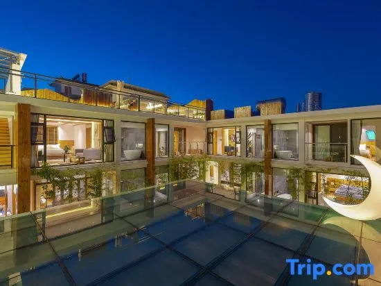 Travel Set Light luxury Hotel