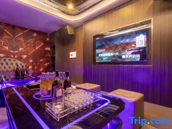 Tianzhu Holiday Hotel (Guangzhou North Railway Station Huadu Square)