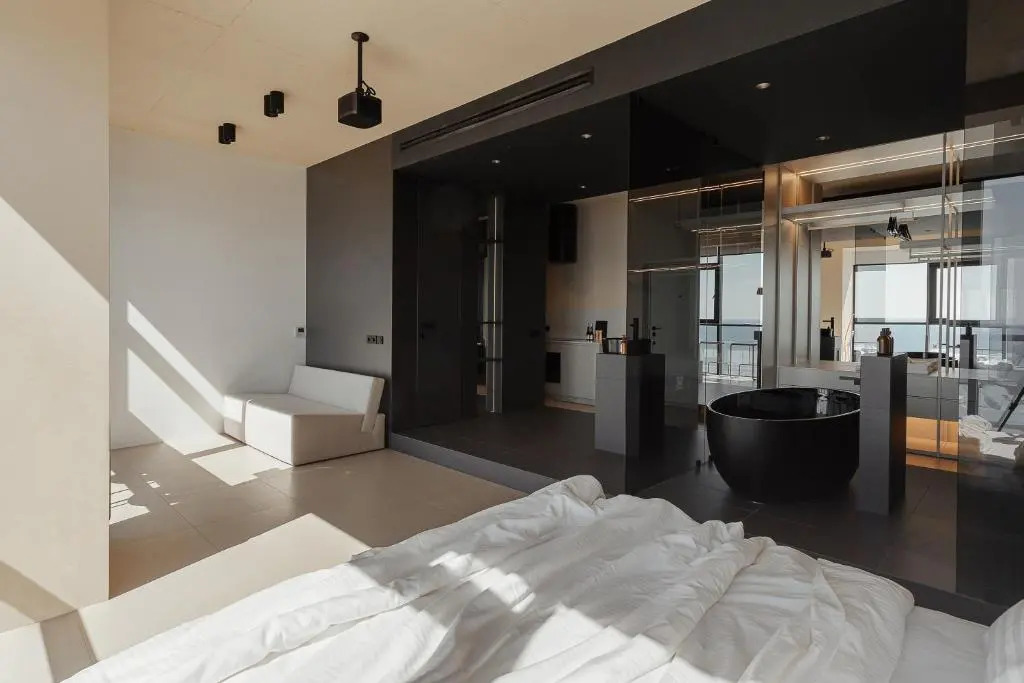 Sea and Sky Apartment