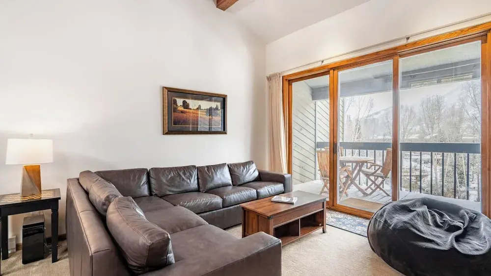 Riverside Condos C202 by Avantstay Condo Close To Downtown, Town Park & Ski Lift #8