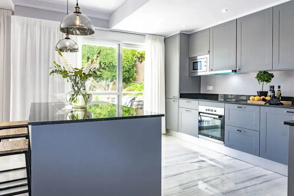 GB - Stylish Apartment near San Pedro Beach