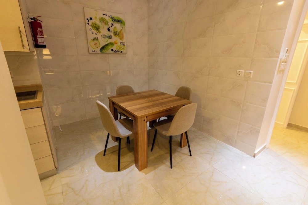 Alfaswal Alarbaah Serviced Apartment