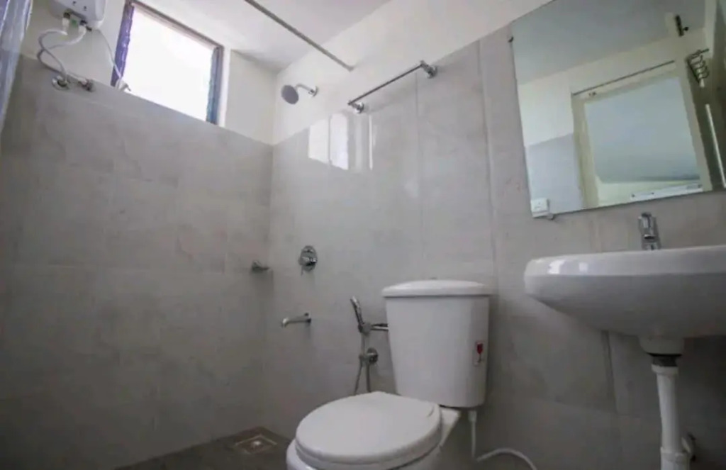 OYO 70142 Astar Hotel Inn