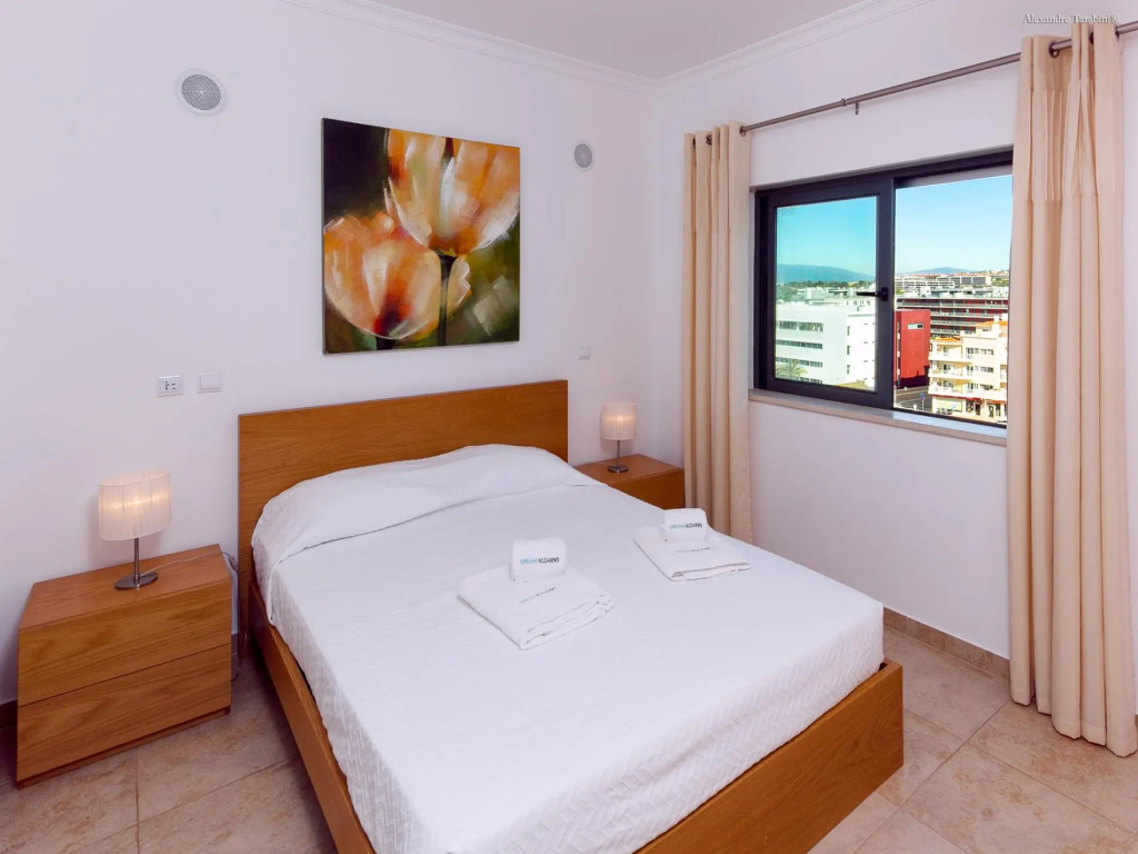B26 - Palmeiras Top-Floor Apartment