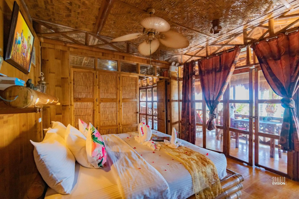 The Coral Blue Oriental Beach Villas and Suites