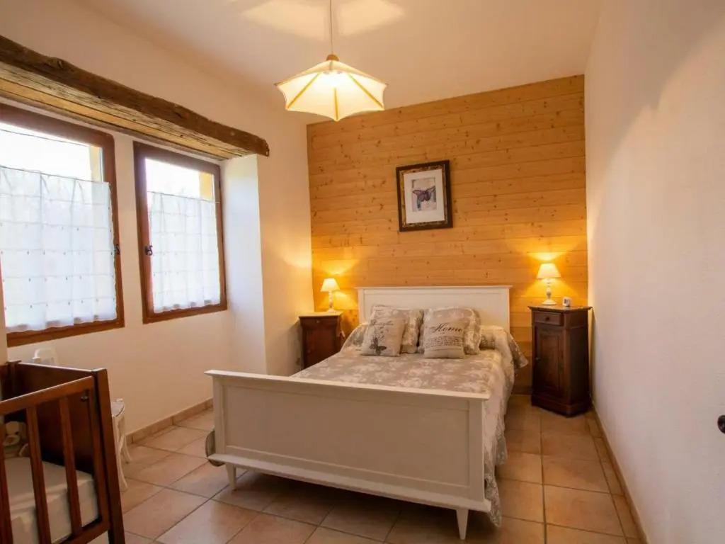Maison de charme en Dordogne avec cheminée et jardin clos - FR-1-616-159