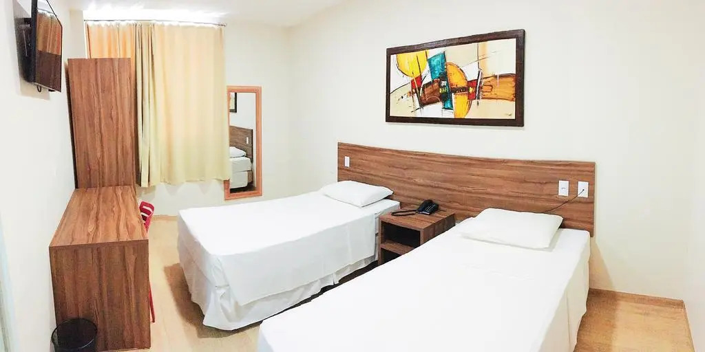 Mac Hotel