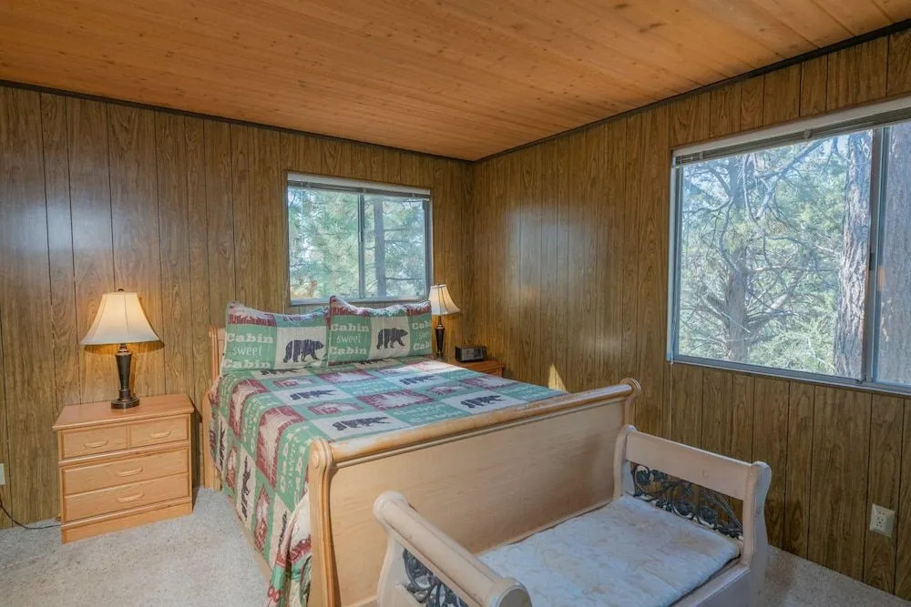 Lazy Bear Lodge