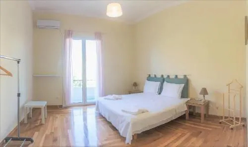 The Athenian House -Duxiana bed