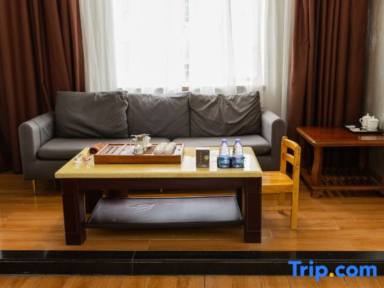 Jinghong Hotel