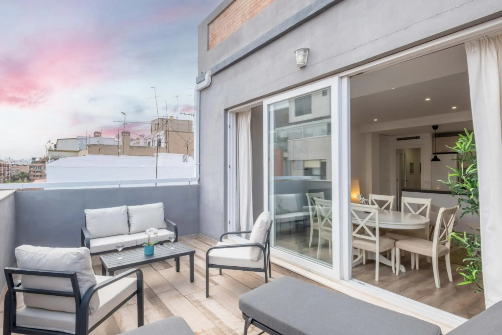Brand New, Specious Penthouse W, Private Terrace