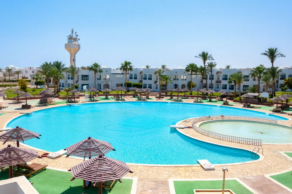 Coral Beach Resort Montazah