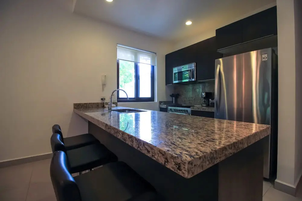 Condo in Gated Resort  by Olahola