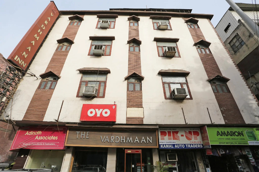OYO 8188 Vardhmaan Inn