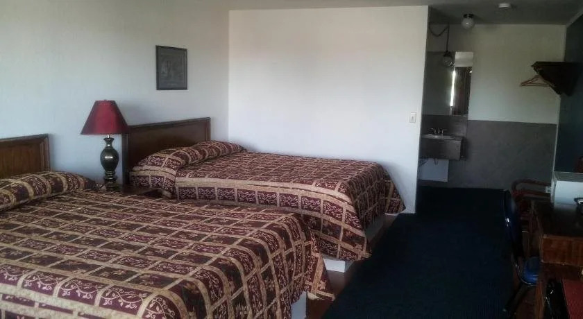 Interstate Inn