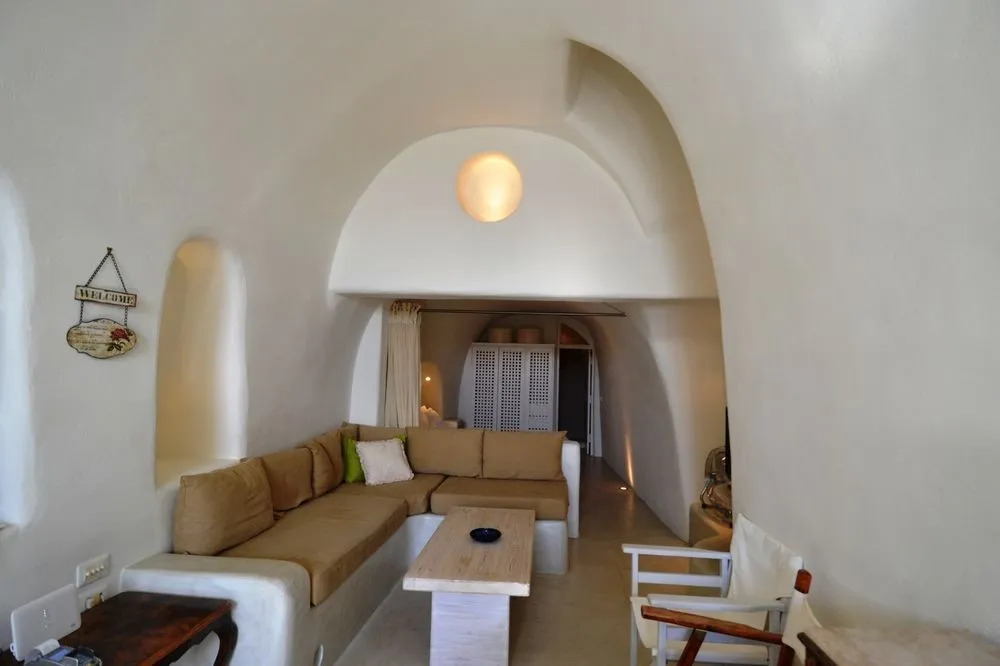 Christina's Cave House
