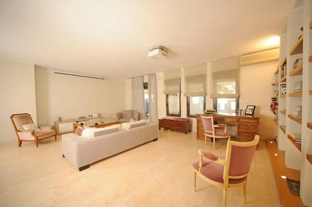 Koukaki garden escape child friendly apartment